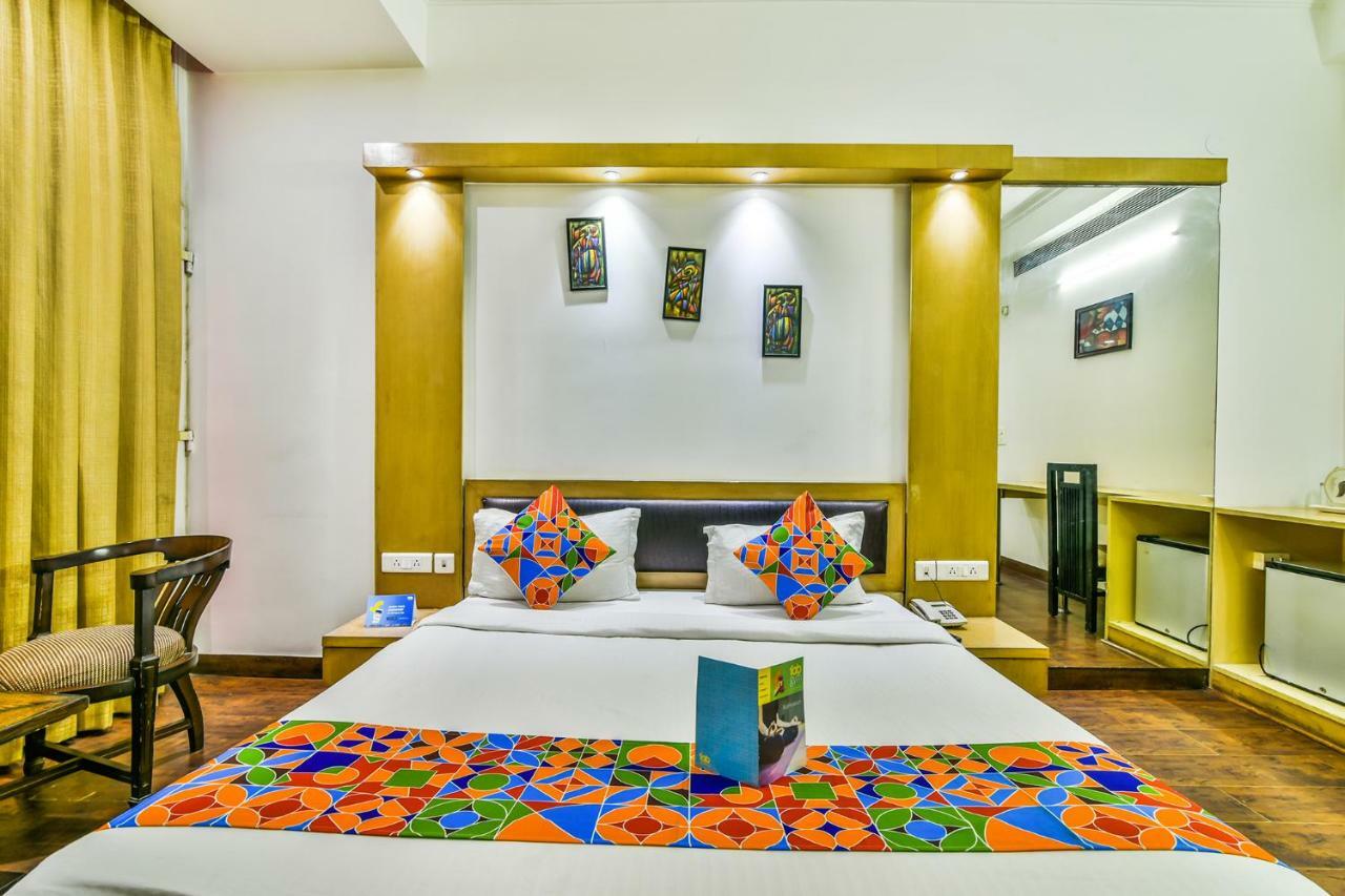 Hotel Parth Inn กาเซียบัด ภายนอก รูปภาพ