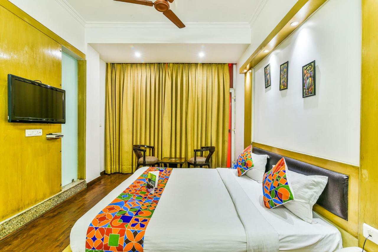 Hotel Parth Inn กาเซียบัด ภายนอก รูปภาพ