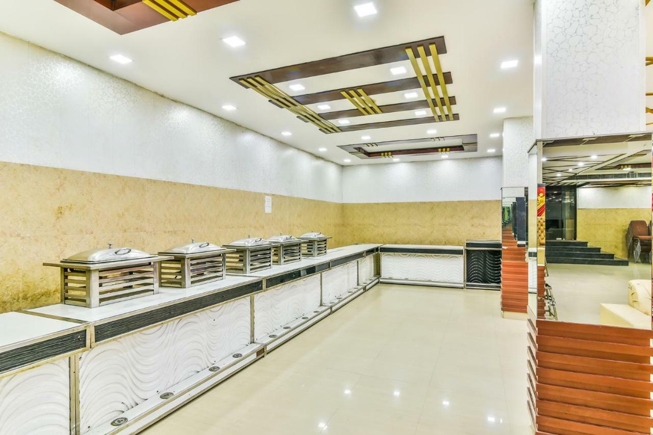 Hotel Parth Inn กาเซียบัด ภายนอก รูปภาพ